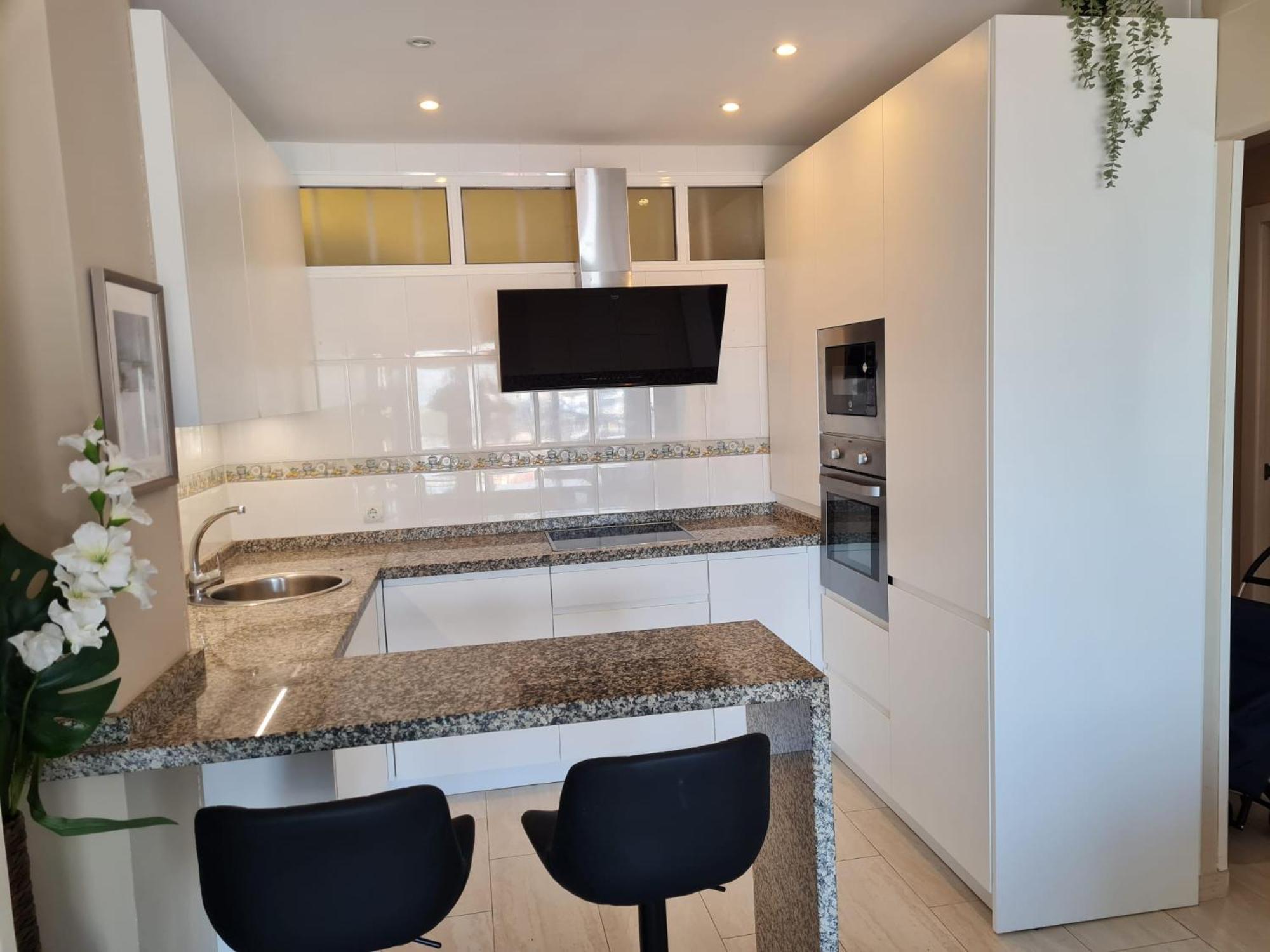 Fuengirola. Bonito Apartamento En Paseo Maritimo. Espectaculares Vistas Al Mar. Primera Linea Kültér fotó