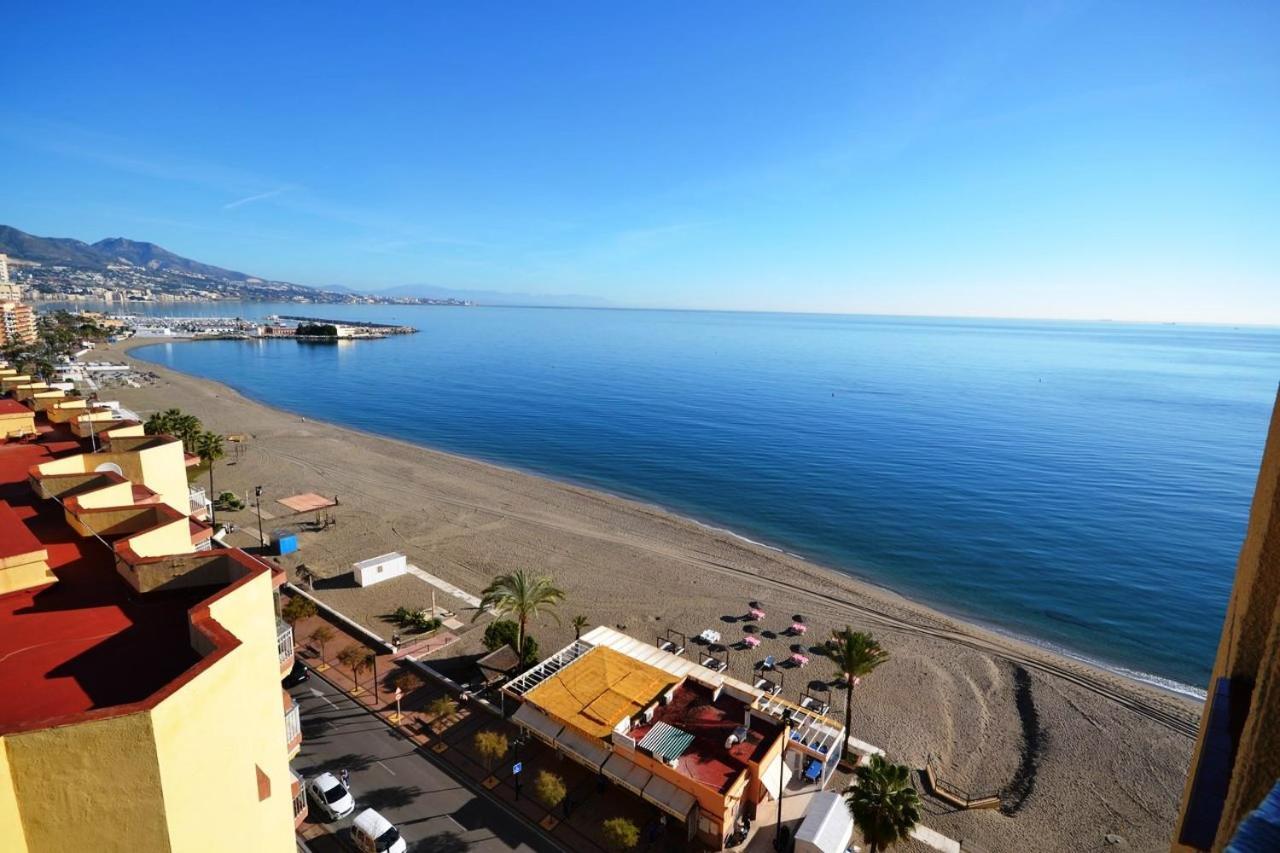 Fuengirola. Bonito Apartamento En Paseo Maritimo. Espectaculares Vistas Al Mar. Primera Linea Kültér fotó