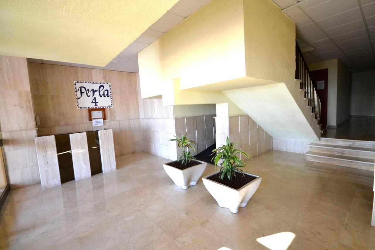 Fuengirola. Bonito Apartamento En Paseo Maritimo. Espectaculares Vistas Al Mar. Primera Linea Kültér fotó