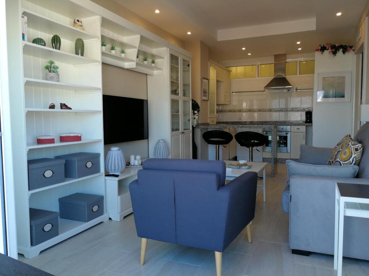 Fuengirola. Bonito Apartamento En Paseo Maritimo. Espectaculares Vistas Al Mar. Primera Linea Kültér fotó